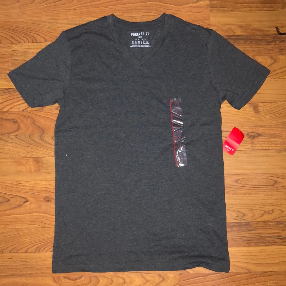 Forever 21(Men) dark gray V-neck